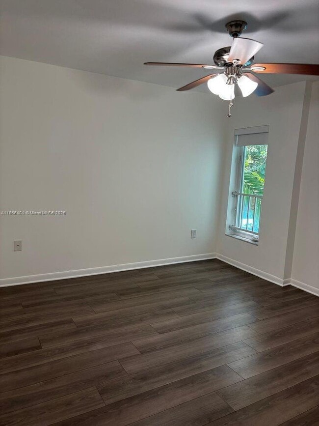 Building Photo - 3030 Bird Ave