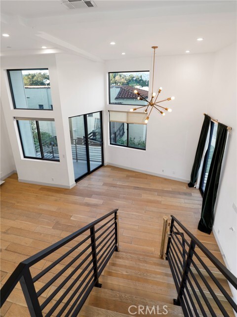 Building Photo - 2400 Glendale Ct