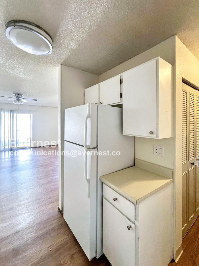 Building Photo - 1701 Cato Cir