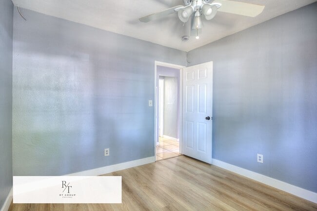 Building Photo - Spacious 4-Bedroom Home on Nearly 1 Acre –...