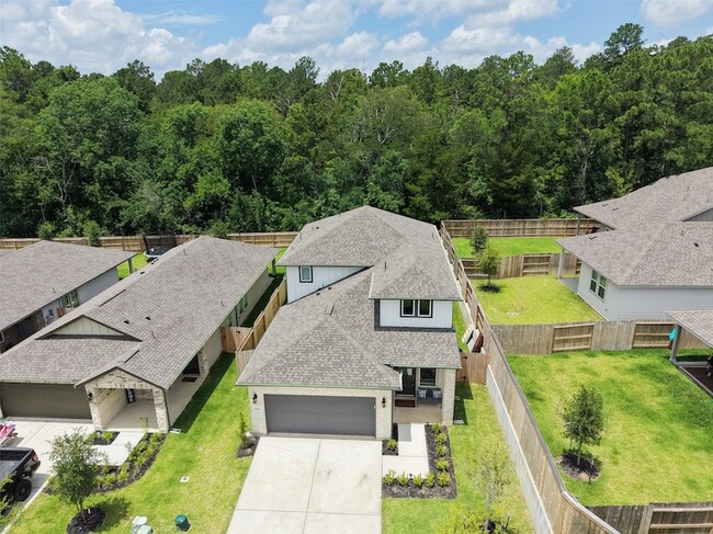 Building Photo - 18757 Timber Gln Dr