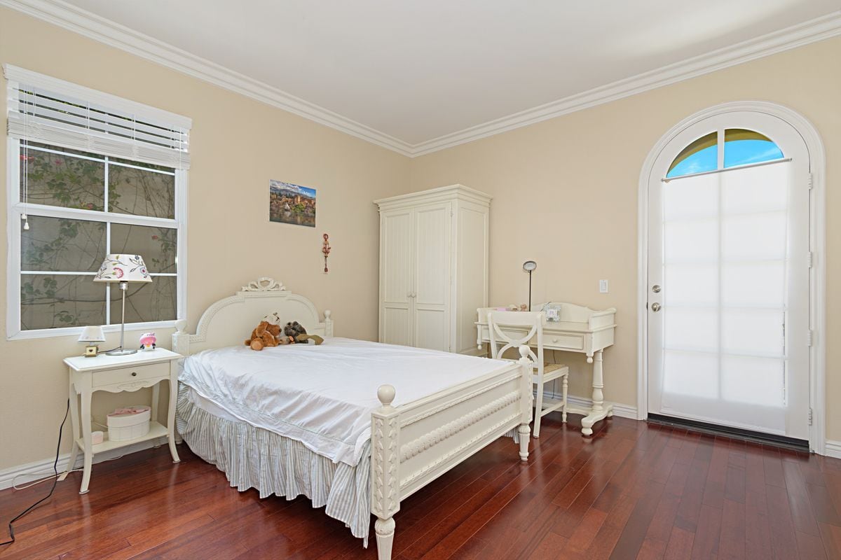 Building Photo - 13443 Moreton gn