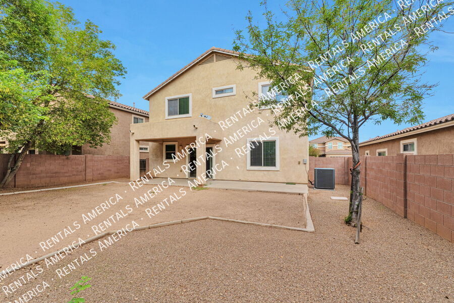 Building Photo - 445 W Corte Planga