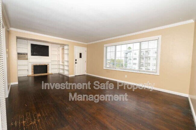 Building Photo - 4982 Baltimore Dr