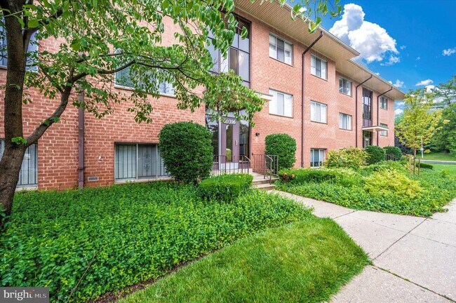Building Photo - 10316 Rockville Pike