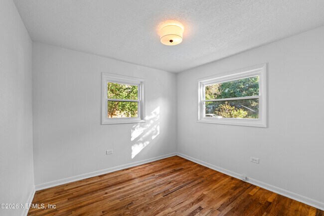 Building Photo - 2389 Hilly Rd