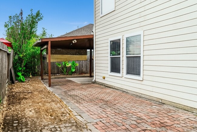 Building Photo - 12819 Wisteria Park Dr