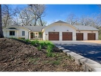 Building Photo - 1832 Essex Rd