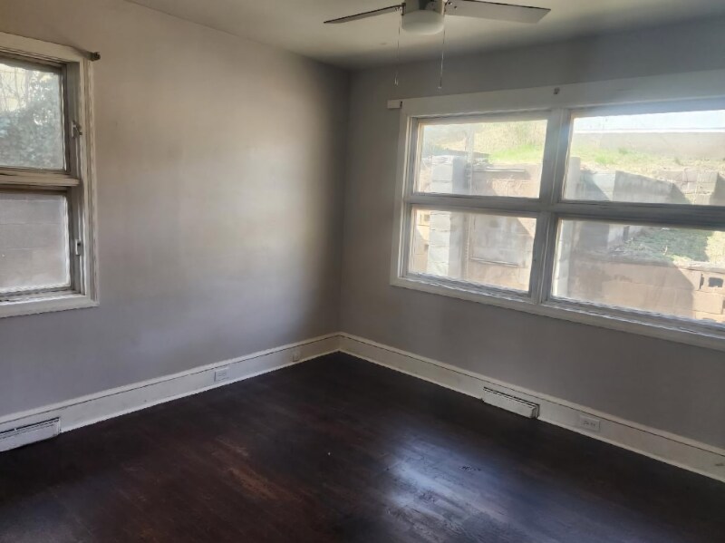 Building Photo - 1941 3rd St E