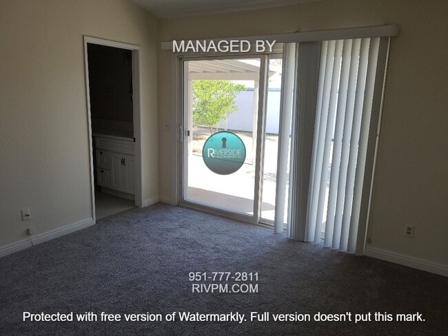 Building Photo - Beautiful home with great curb appeal!