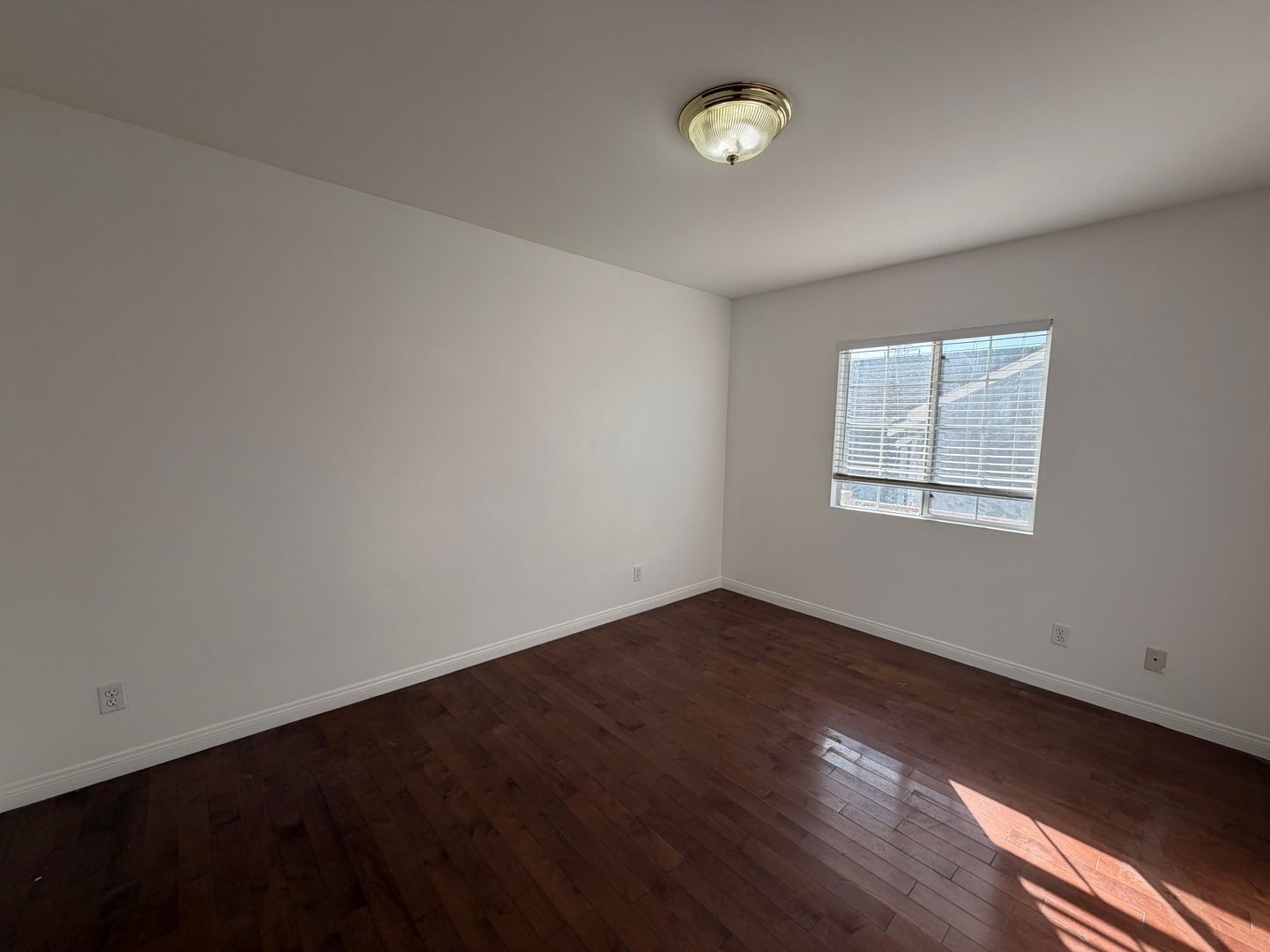 Building Photo - 3bed / 2 bath House for Rent in Monterey Park!