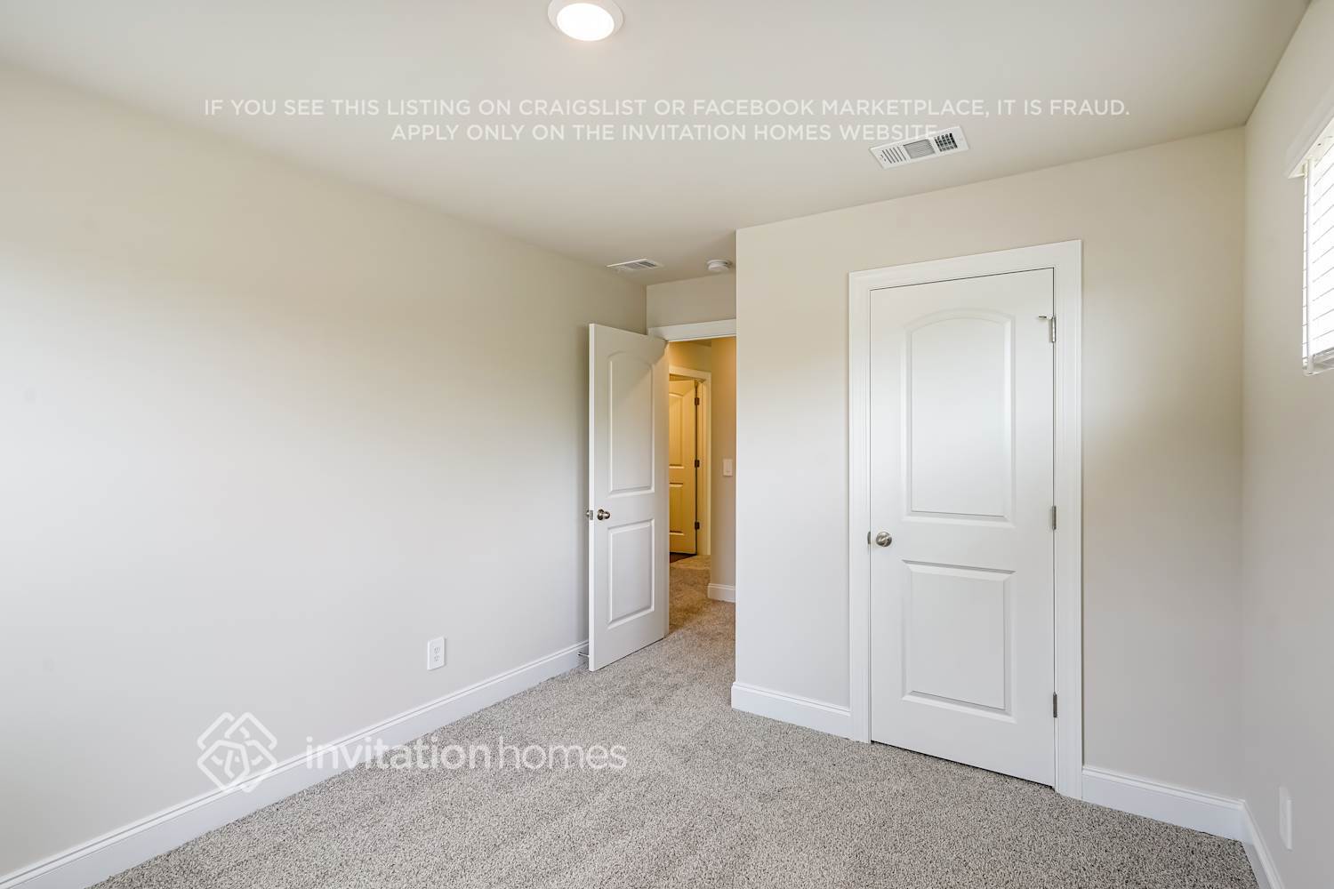 Building Photo - 100 Maybrook Dr