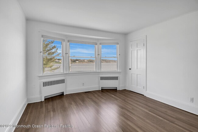 Building Photo - 181 Lewis Ln