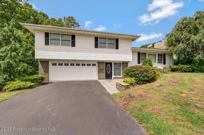 Building Photo - 107 Carteret Dr