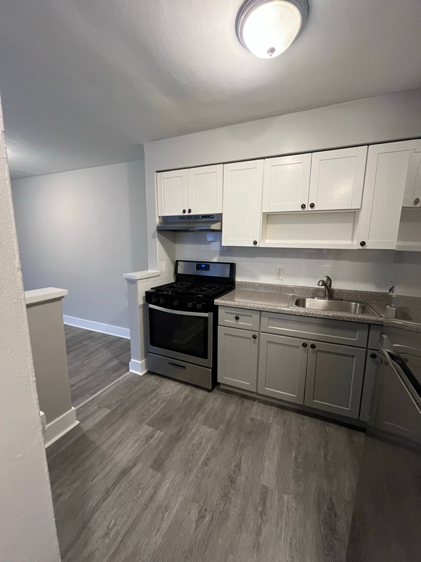 Building Photo - 133 Cleveland St