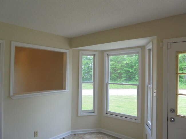 Building Photo - 2746 Union Hall Rd