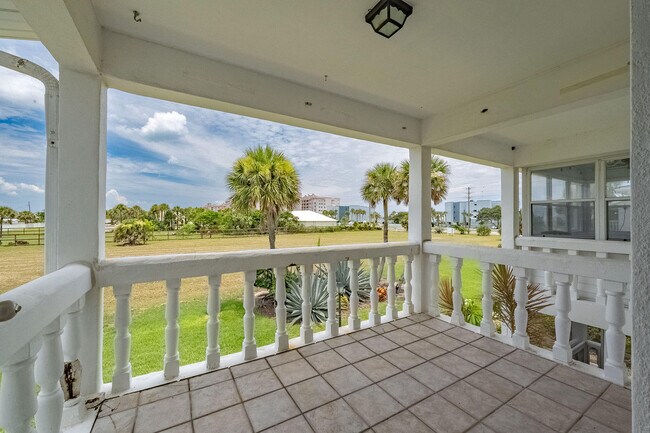 Building Photo - 2186 Jimmy Buffett Mem Hwy