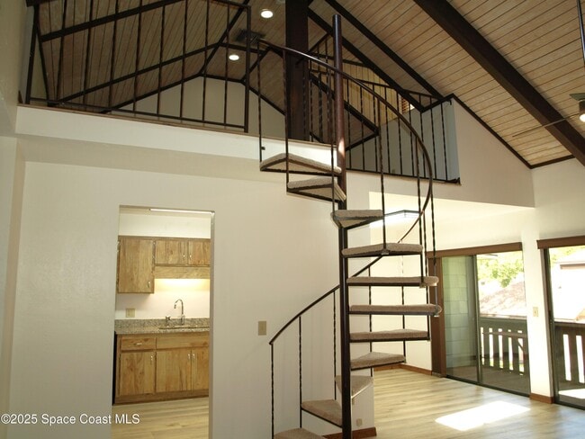 Building Photo - 9015 Wedgewood Pl