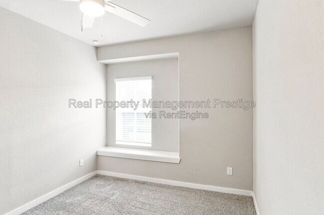 Building Photo - 2186 Shady Pear
