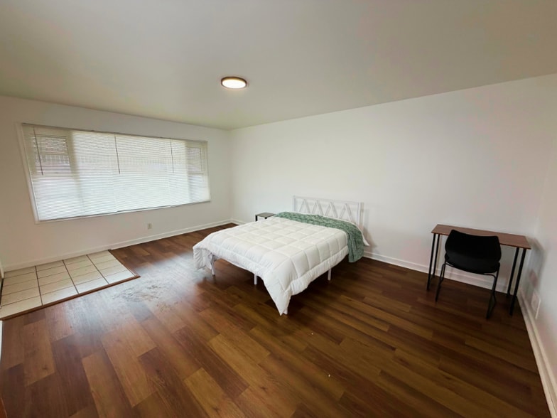 Building Photo - 1711 S 1300 E