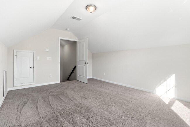 Building Photo - 311 Temple Cress Ave