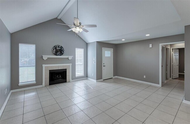 Building Photo - 3607 Hampstead Ct