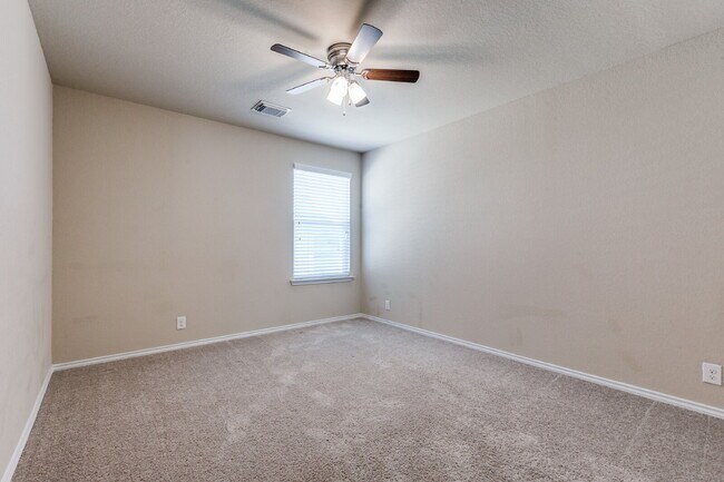 Building Photo - 15114 Cinnamon Teal