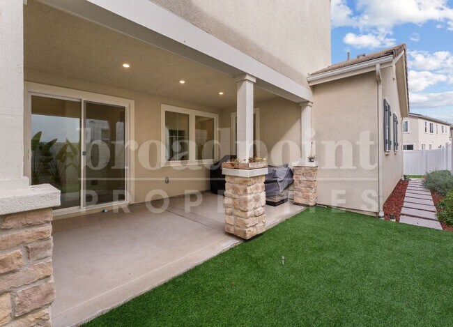 Building Photo - 27941 Silo Ln