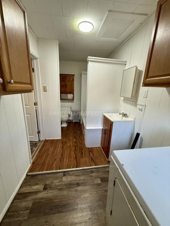 Building Photo - 333 E Locust St