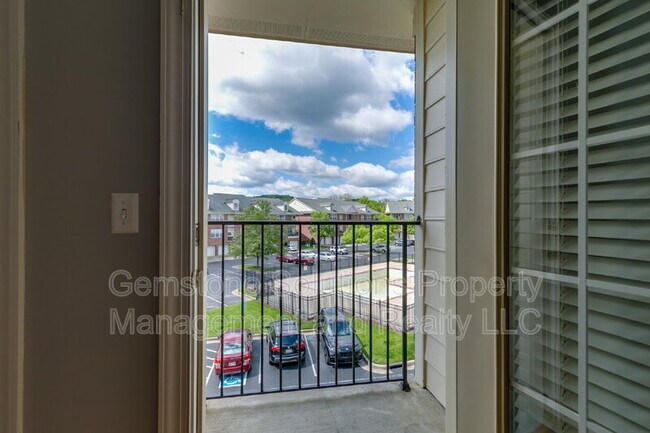 Building Photo - 3201 Aspen Grove Dr