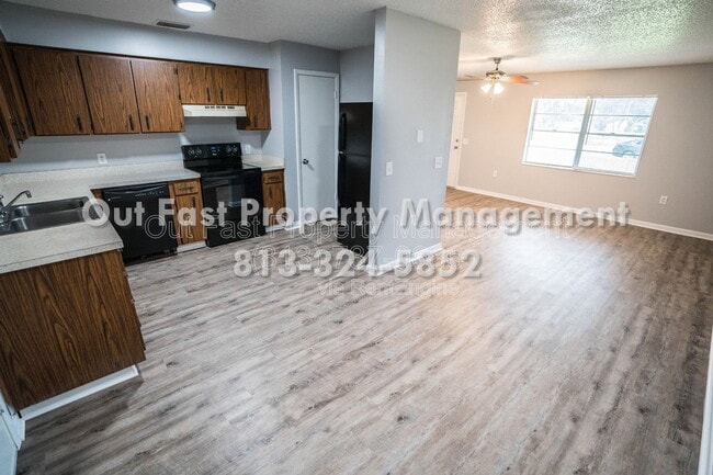 Building Photo - 6913 Mathers Ln