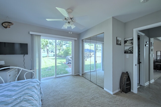 Building Photo - 4228 Riverside Dr