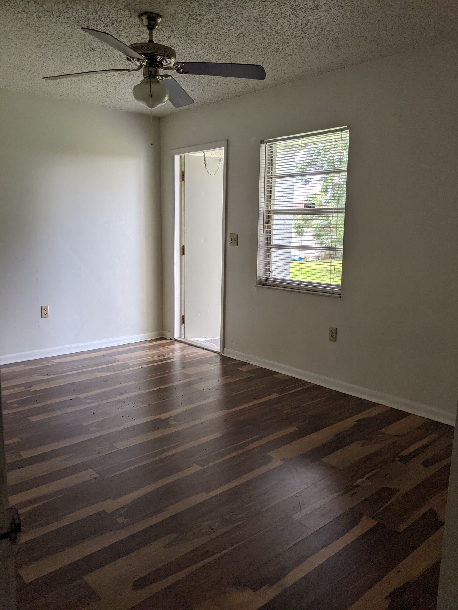 Bed 1 - 9308 Greyrock Rd