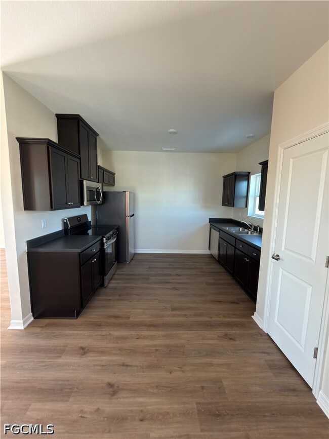 Building Photo - 2381 Oleander St