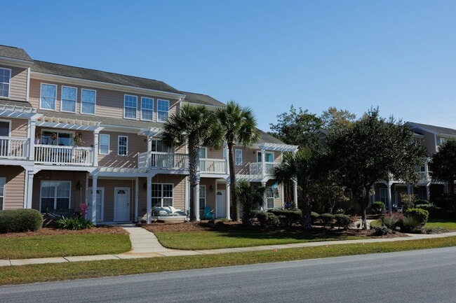 Building Photo - 3 bedroom fully furnished home, Pet Friendly Johns Island, Charleston