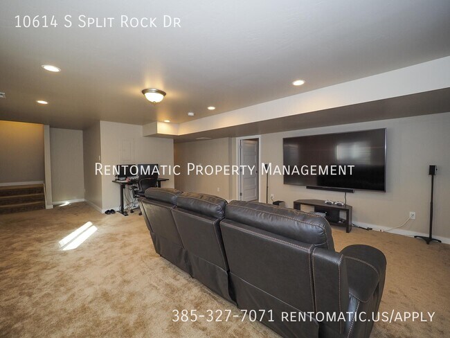Building Photo - 10614 S Split Rock Dr
