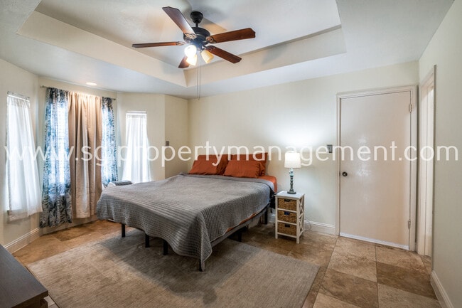 Building Photo - 5100 Verde Valley Ln