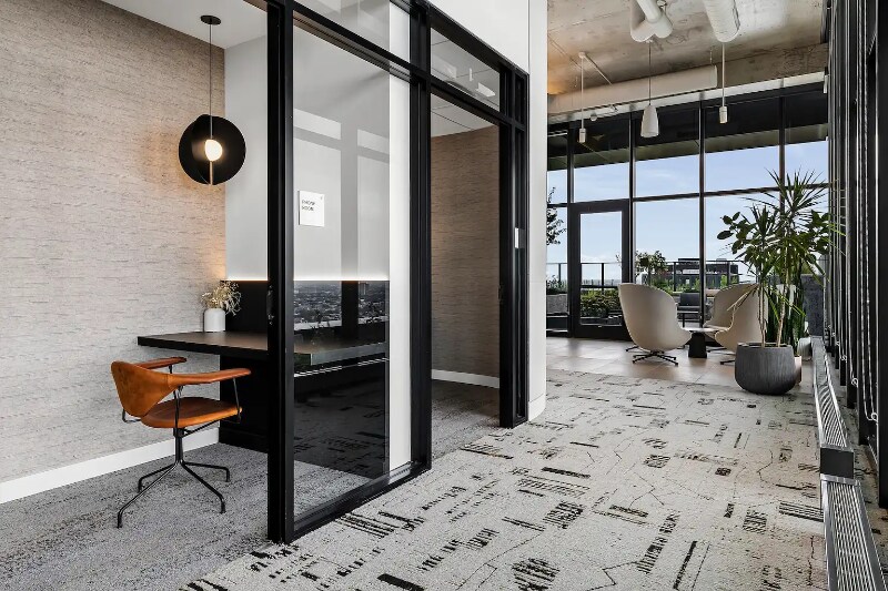 Building Photo - 219 N Elizabeth St