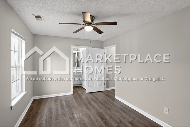 Building Photo - 1008 Rockyknoll Dr