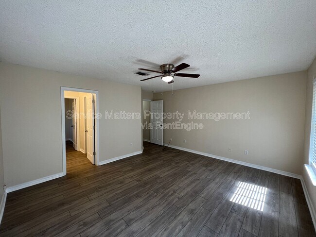 Building Photo - 6069 Breckenridge Dr