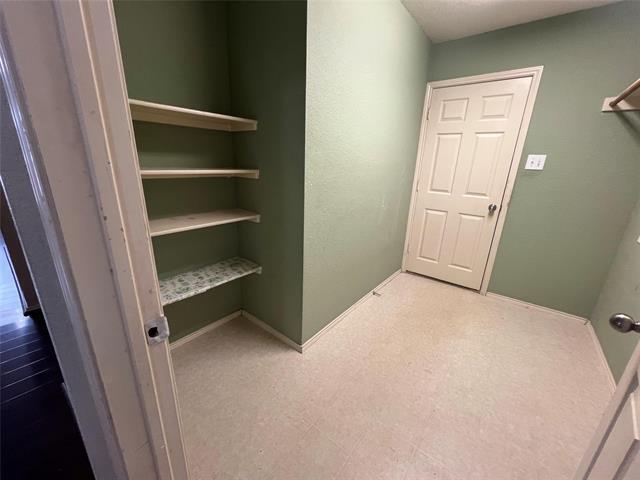 Building Photo - 9074 Riverfalls Dr