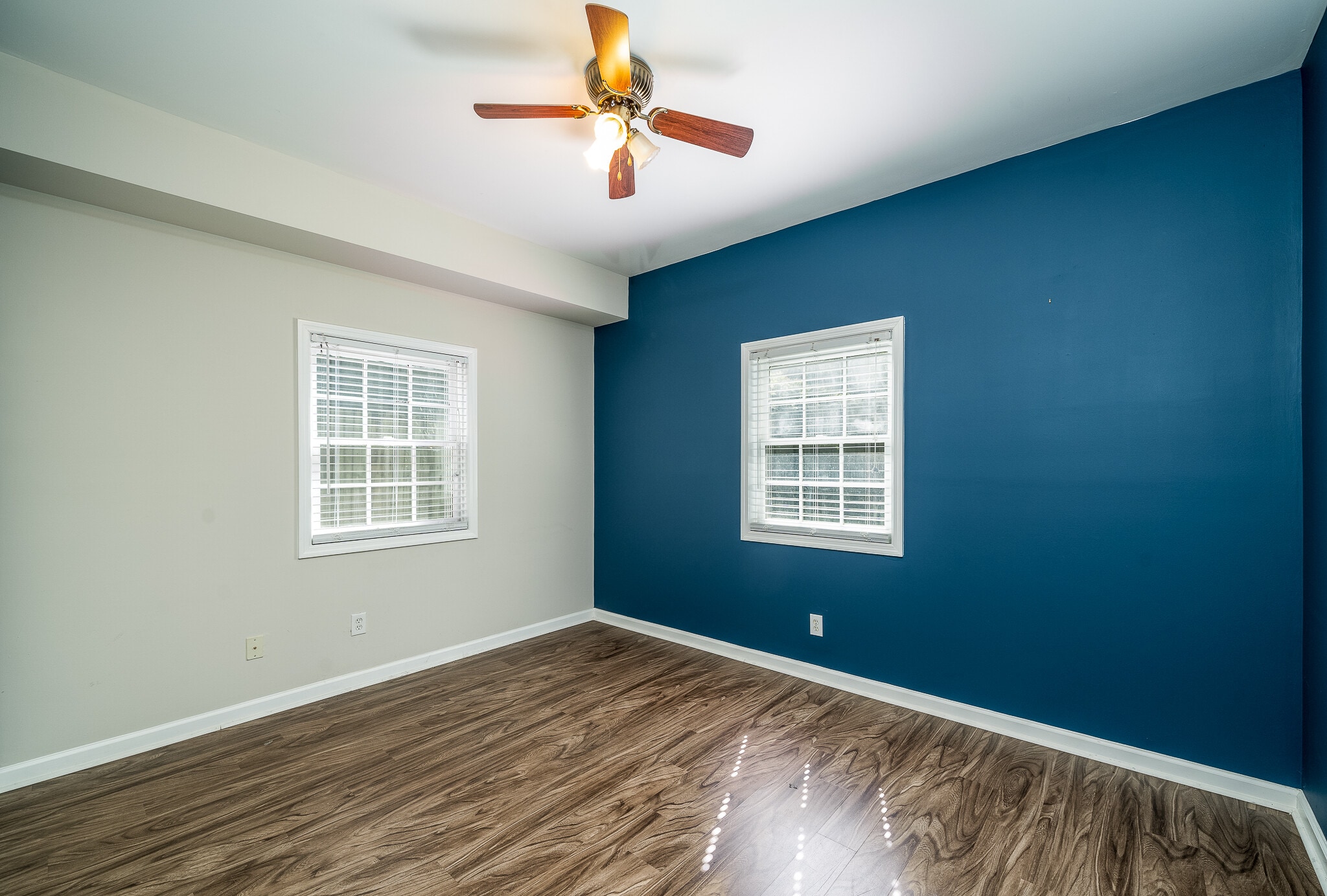 Building Photo - 125 Short St SE