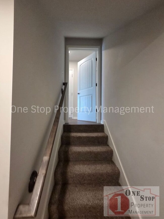 Building Photo - Beautiful 4 Bedroom 4 Bathroom in Belton!