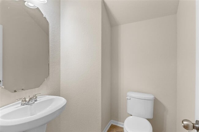 Building Photo - 18703 Windy Stone Dr