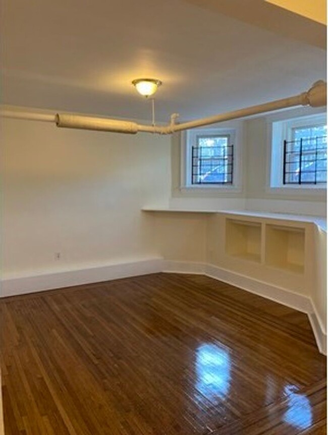 Building Photo - Brighton 4 Bed Available now