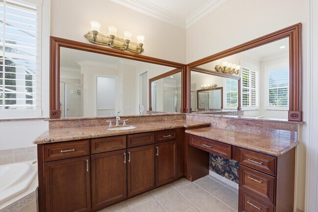 Building Photo - 11788 Knightsbridge Pl