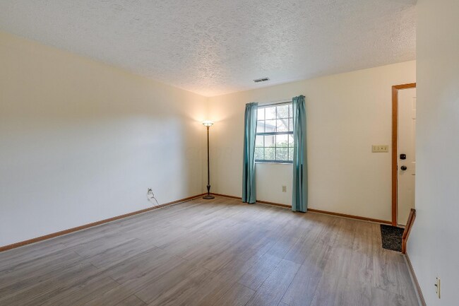 Building Photo - 655 Alta View Ct