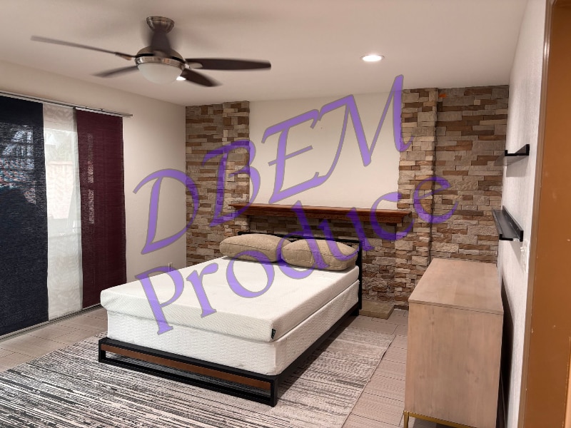 Building Photo - 805 Golden Prados Dr