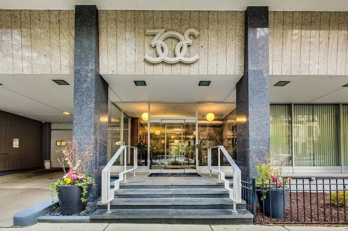 Building Photo - 30 E Elm St