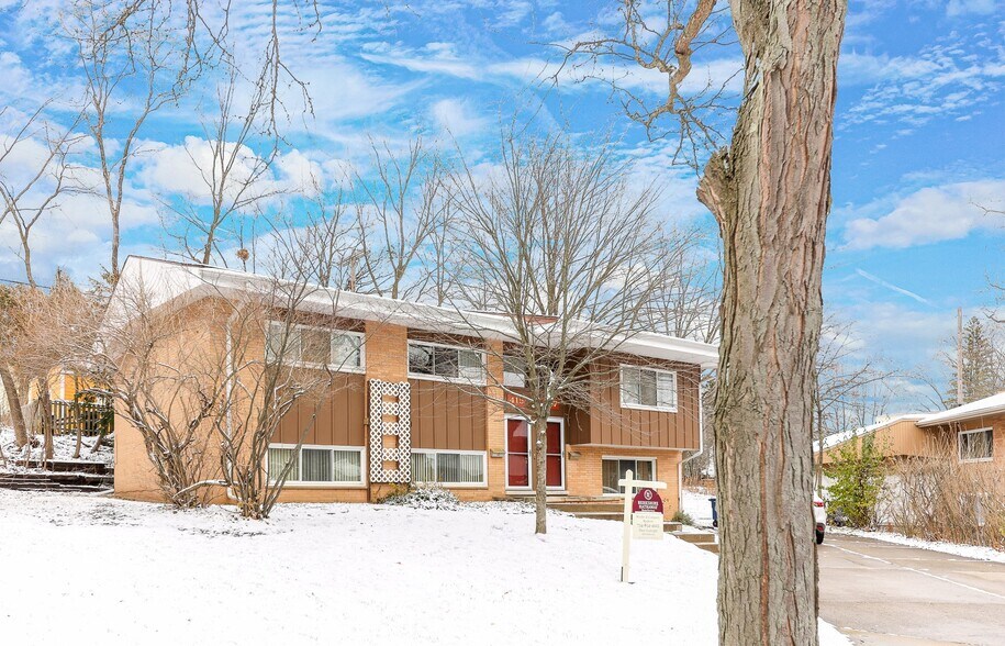 Building Photo - 415 Ventura Ct